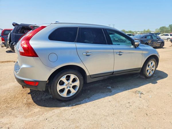 2013 VOLVO XC60