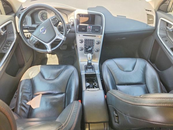 2013 VOLVO XC60