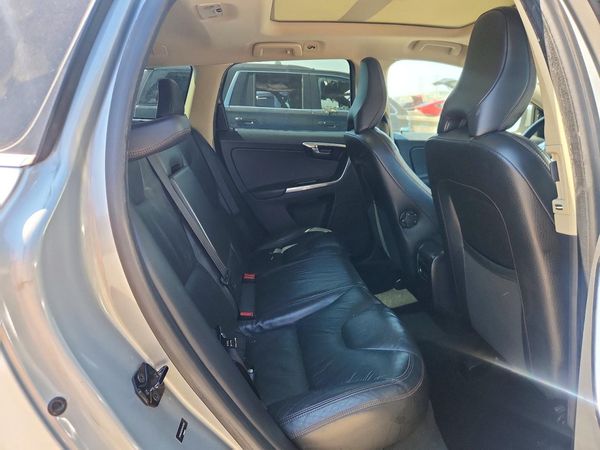 2013 VOLVO XC60