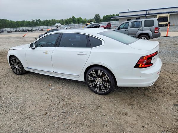 2021 VOLVO S90