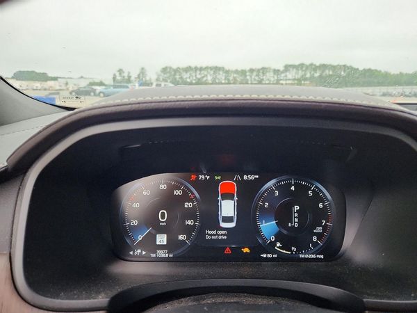 2021 VOLVO S90