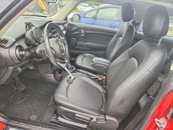 2016 MINI COOPER