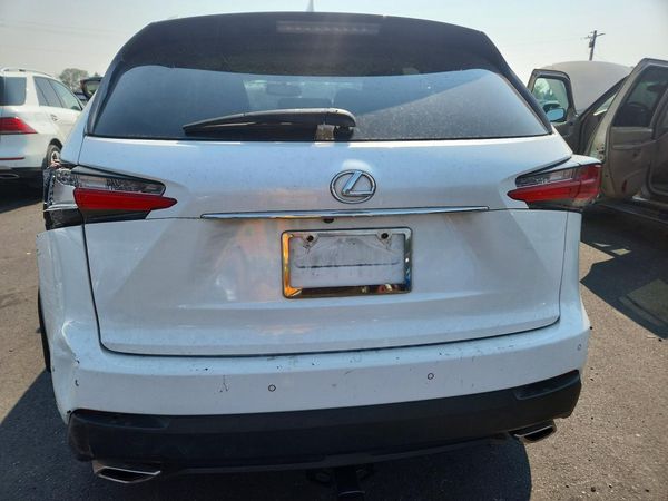 2015 LEXUS NX 200t Luxury