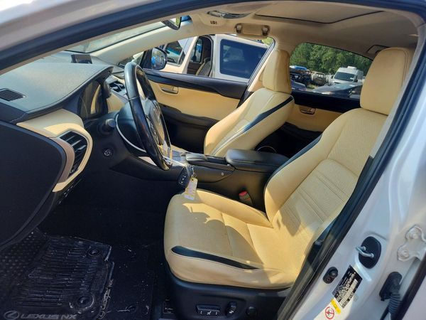 2015 LEXUS NX 200t Luxury