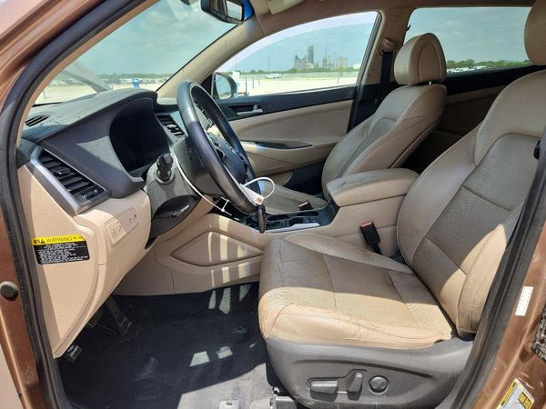 2016 HYUNDAI TUCSON — DENT