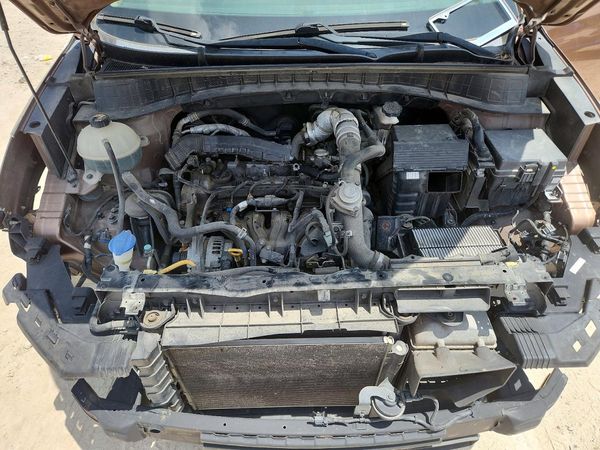 2016 HYUNDAI TUCSON — Engine bay