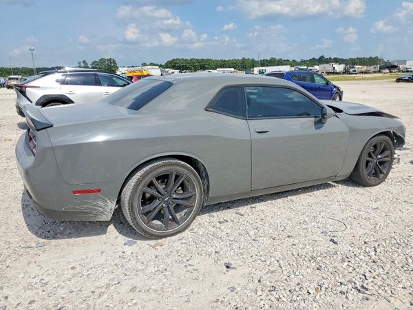 2017 DODGE CHALLENGER SXT