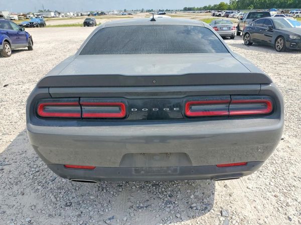 2017 DODGE CHALLENGER SXT