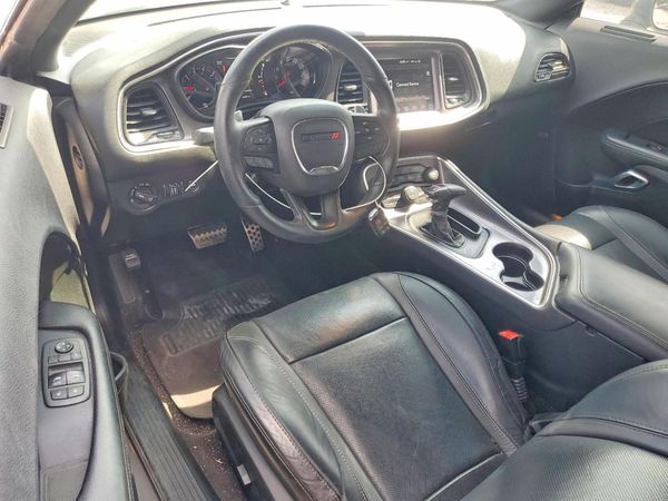 2017 DODGE CHALLENGER SXT