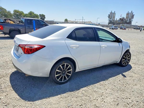 2017 TOYOTA COROLLA