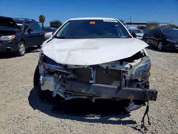 2017 TOYOTA COROLLA