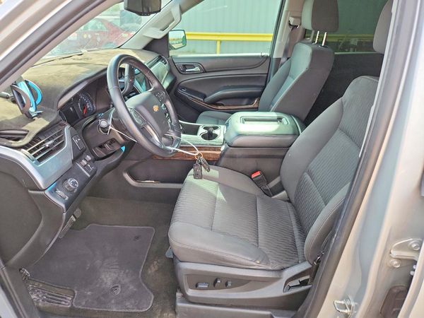 2017 CHEVROLET TAHOE LS — DENT
