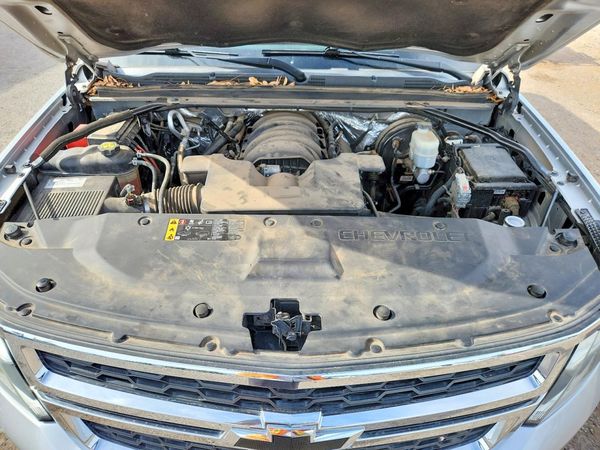 2017 CHEVROLET TAHOE LS — Engine bay