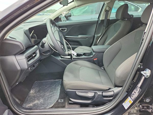 2026 KIA K4 LX, LXS