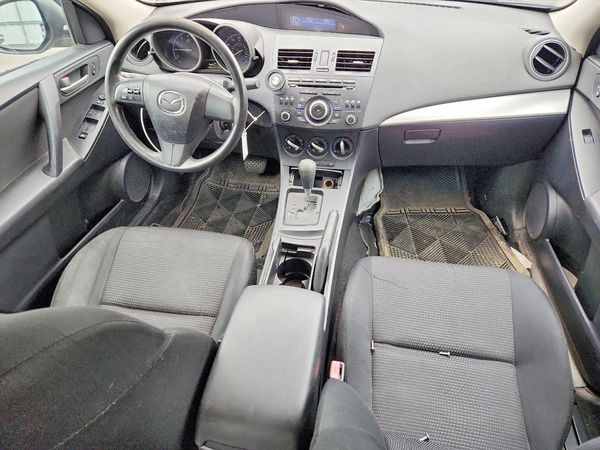 2013 MAZDA 3 SV/Base
