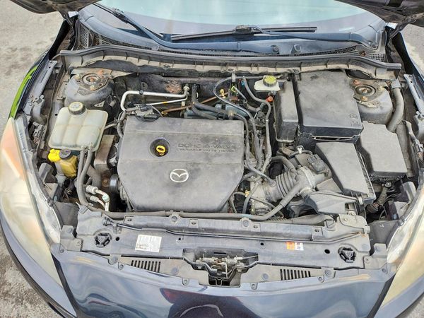 2013 MAZDA 3 SV/Base