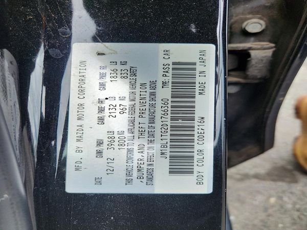 2013 MAZDA 3 SV/Base