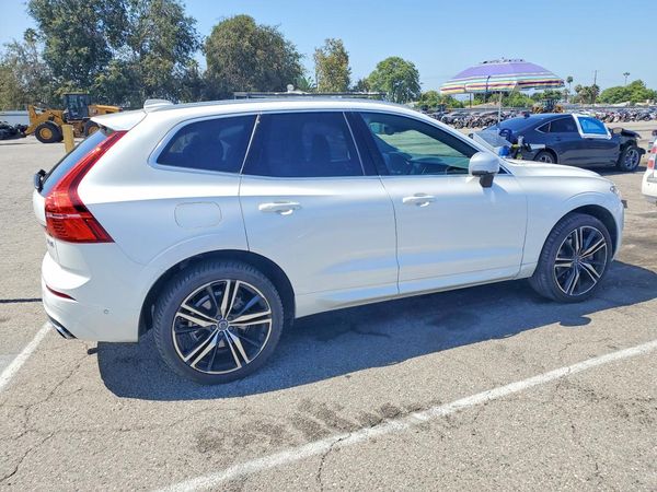 2019 VOLVO XC60 R-Design