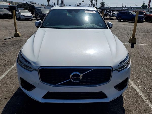 2019 VOLVO XC60 R-Design