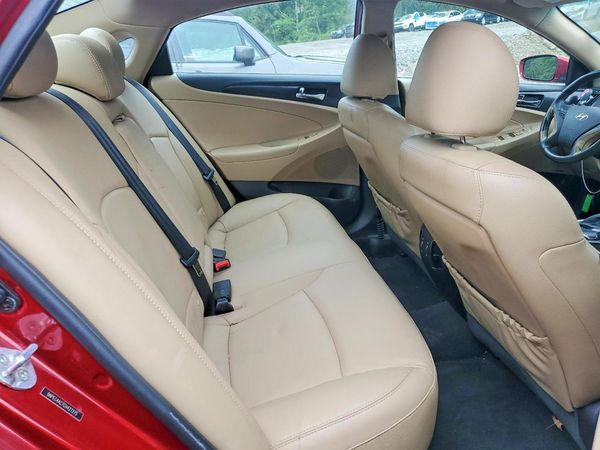 2012 HYUNDAI SONATA Middle level