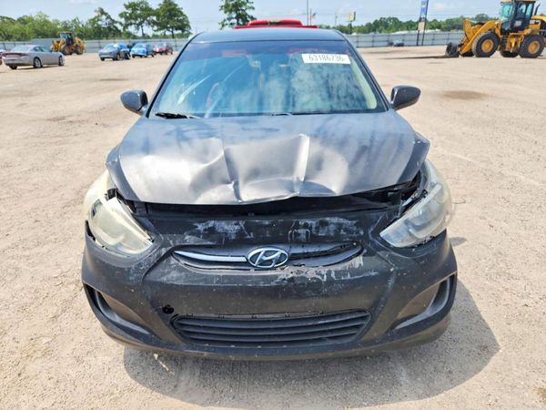 2017 HYUNDAI ACCENT SE Base