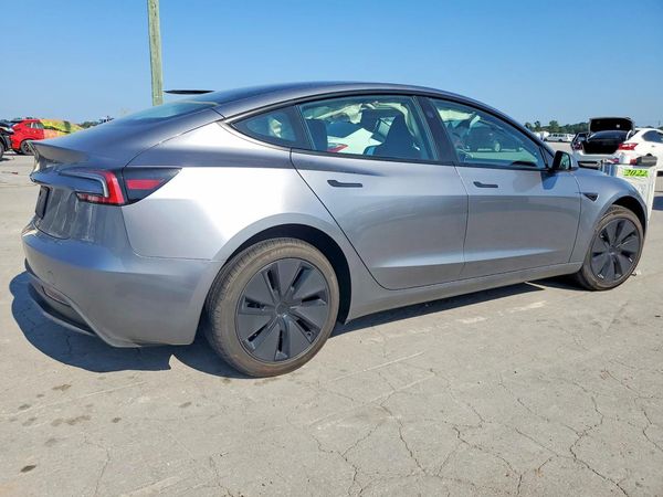 2026 TESLA MODEL 3