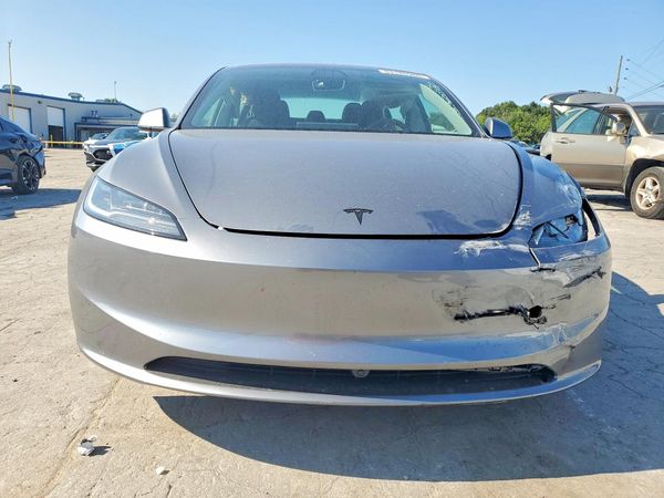 2026 TESLA MODEL 3