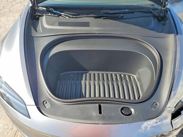 2026 TESLA MODEL 3