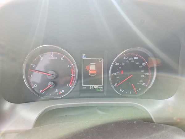 2018 TOYOTA RAV4 SE