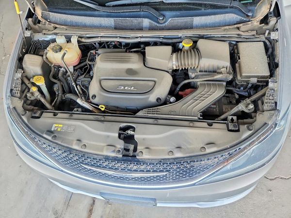 2017 CHRYSLER PACIFICA