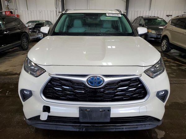 2020 TOYOTA HIGHLANDER XLE Nav