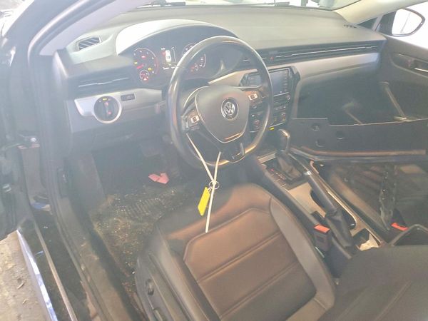 2020 VOLKSWAGEN PASSAT