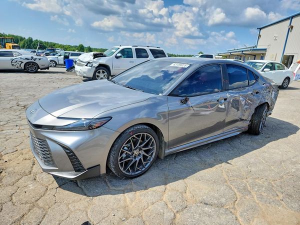 2026 TOYOTA CAMRY