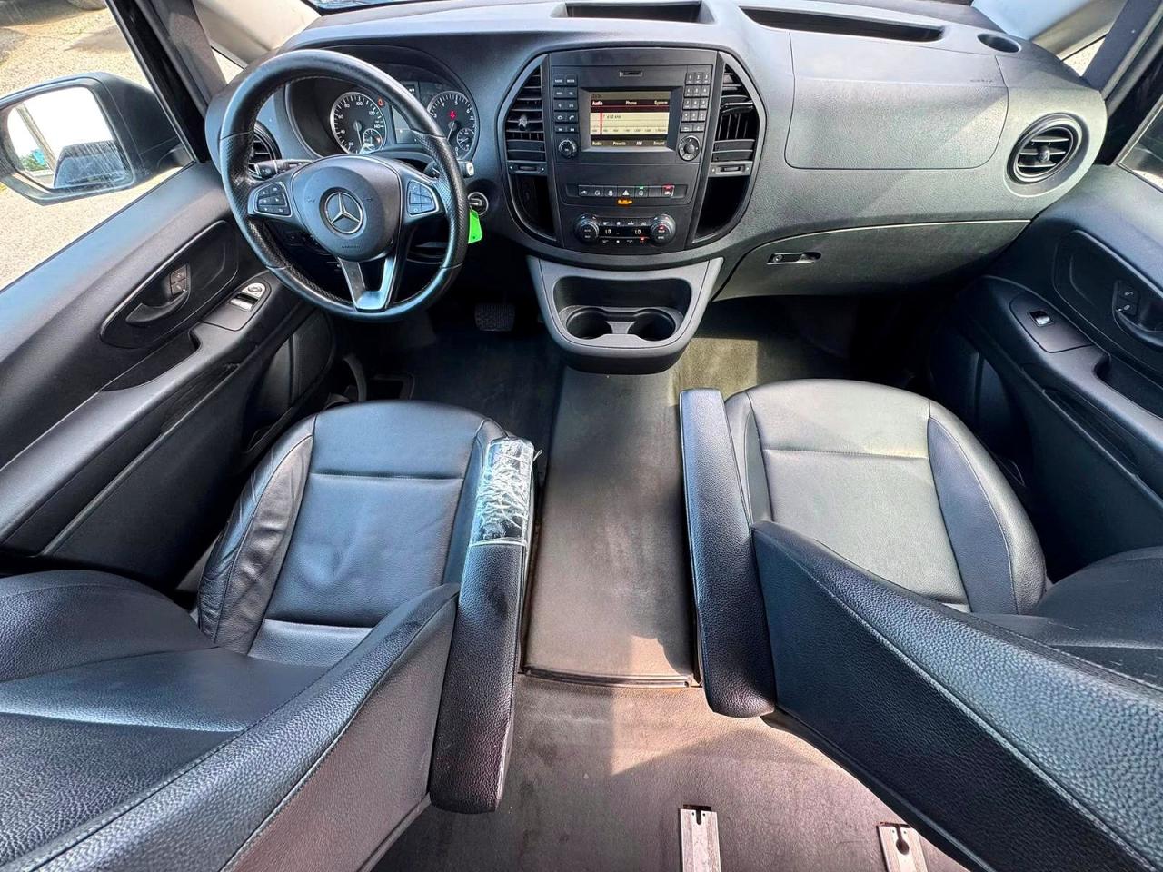 2019 MERCEDES-BENZ METRIS