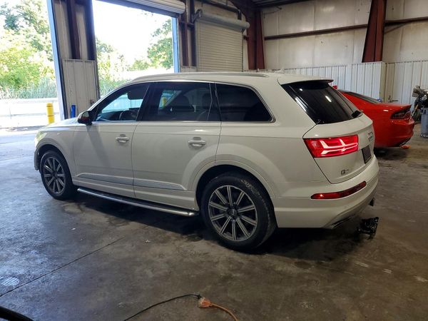 2018 AUDI Q7 quattro Premium Plus