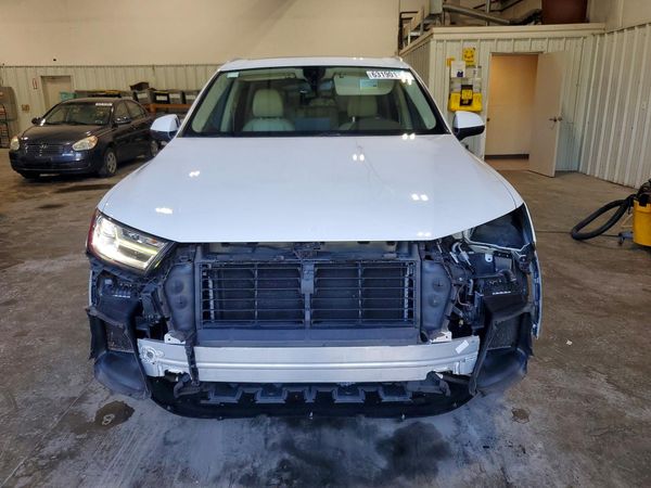 2018 AUDI Q7 quattro Premium Plus