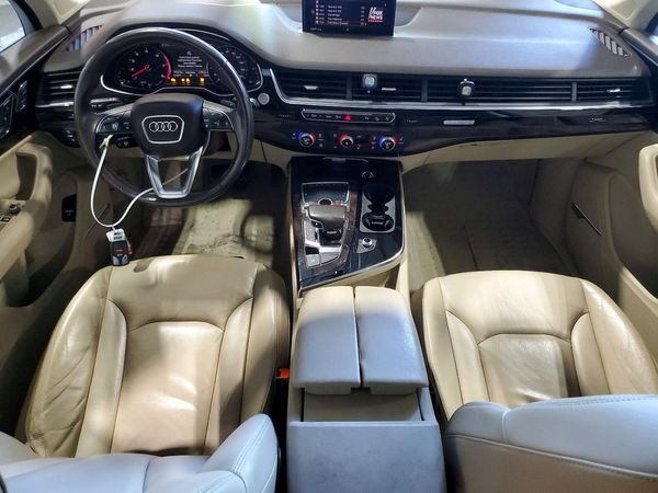2018 AUDI Q7 quattro Premium Plus