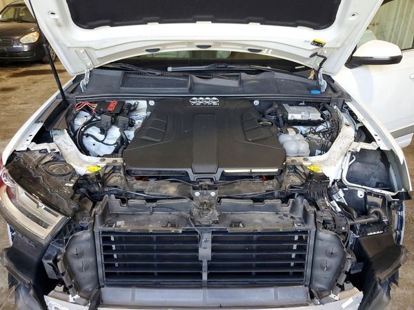 2018 AUDI Q7 quattro Premium Plus