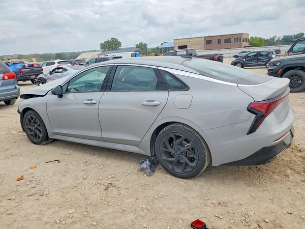 2026 KIA K5