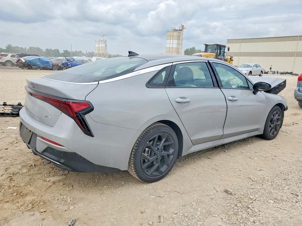 2026 KIA K5