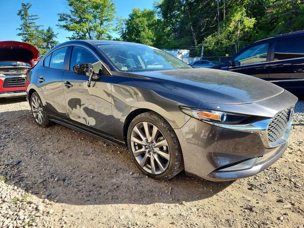 2020 MAZDA 3