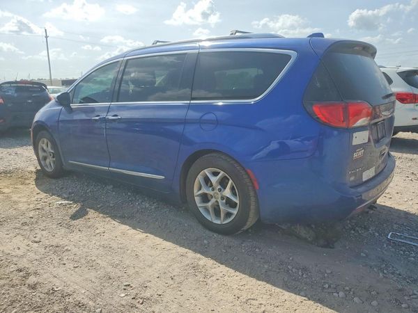 2019 CHRYSLER PACIFICA