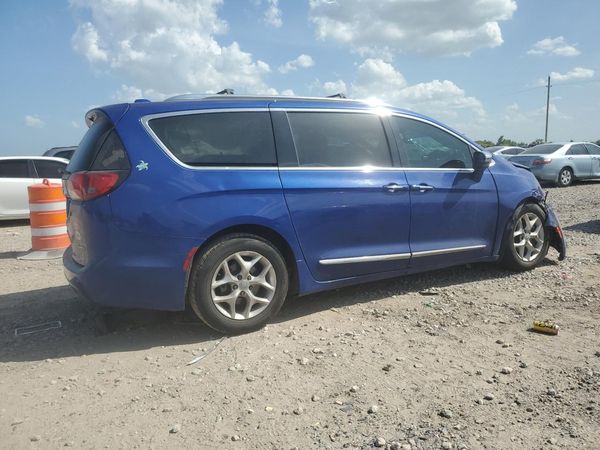 2019 CHRYSLER PACIFICA