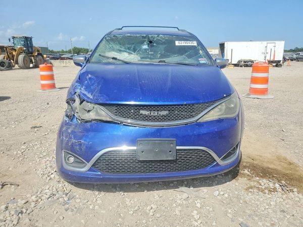 2019 CHRYSLER PACIFICA
