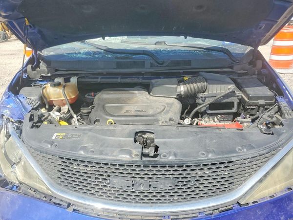 2019 CHRYSLER PACIFICA