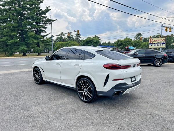 2021 BMW X6 sDrive40i