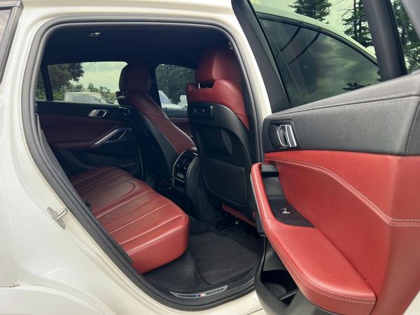 2021 BMW X6 sDrive40i