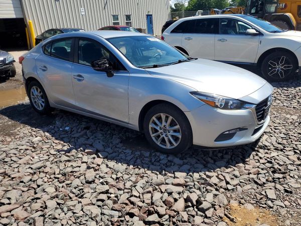 2017 MAZDA 3 Sport