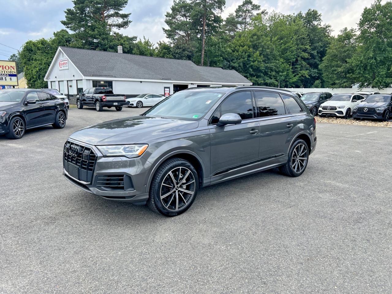 2021 AUDI Q7 quattro Premium Plus