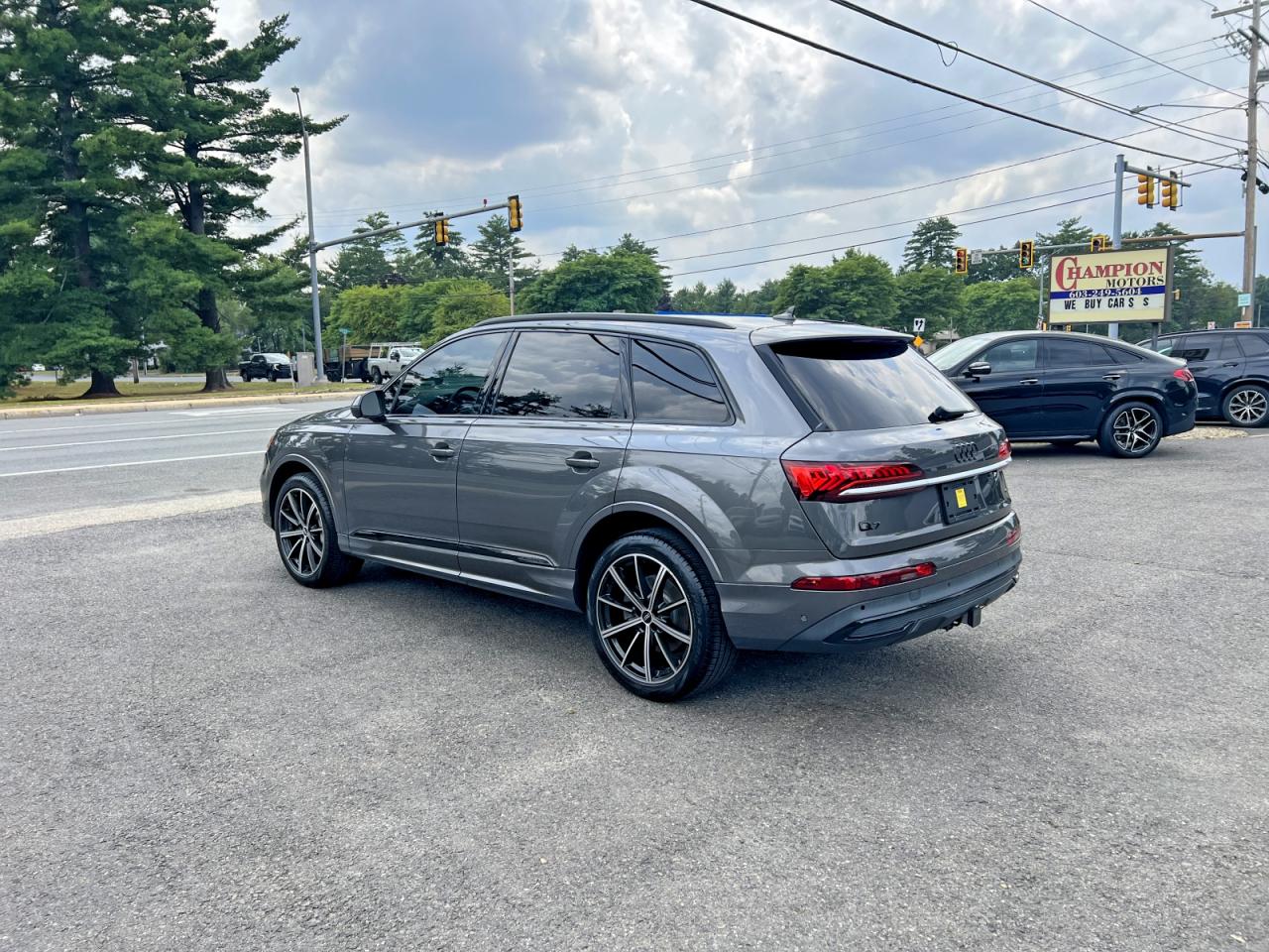 2021 AUDI Q7 quattro Premium Plus